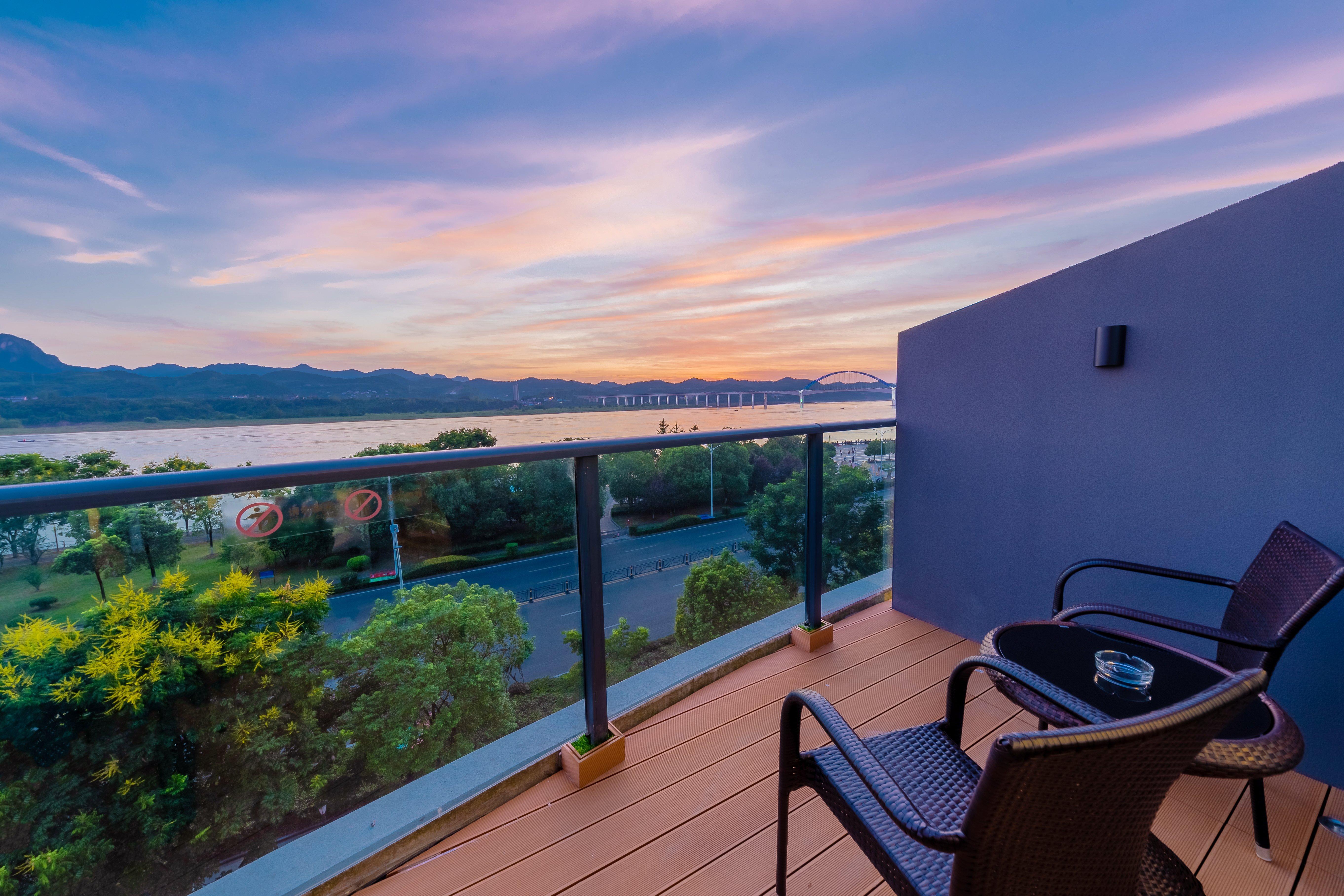 Holiday Inn Express Yichang Riverside By Ihg Buitenkant foto