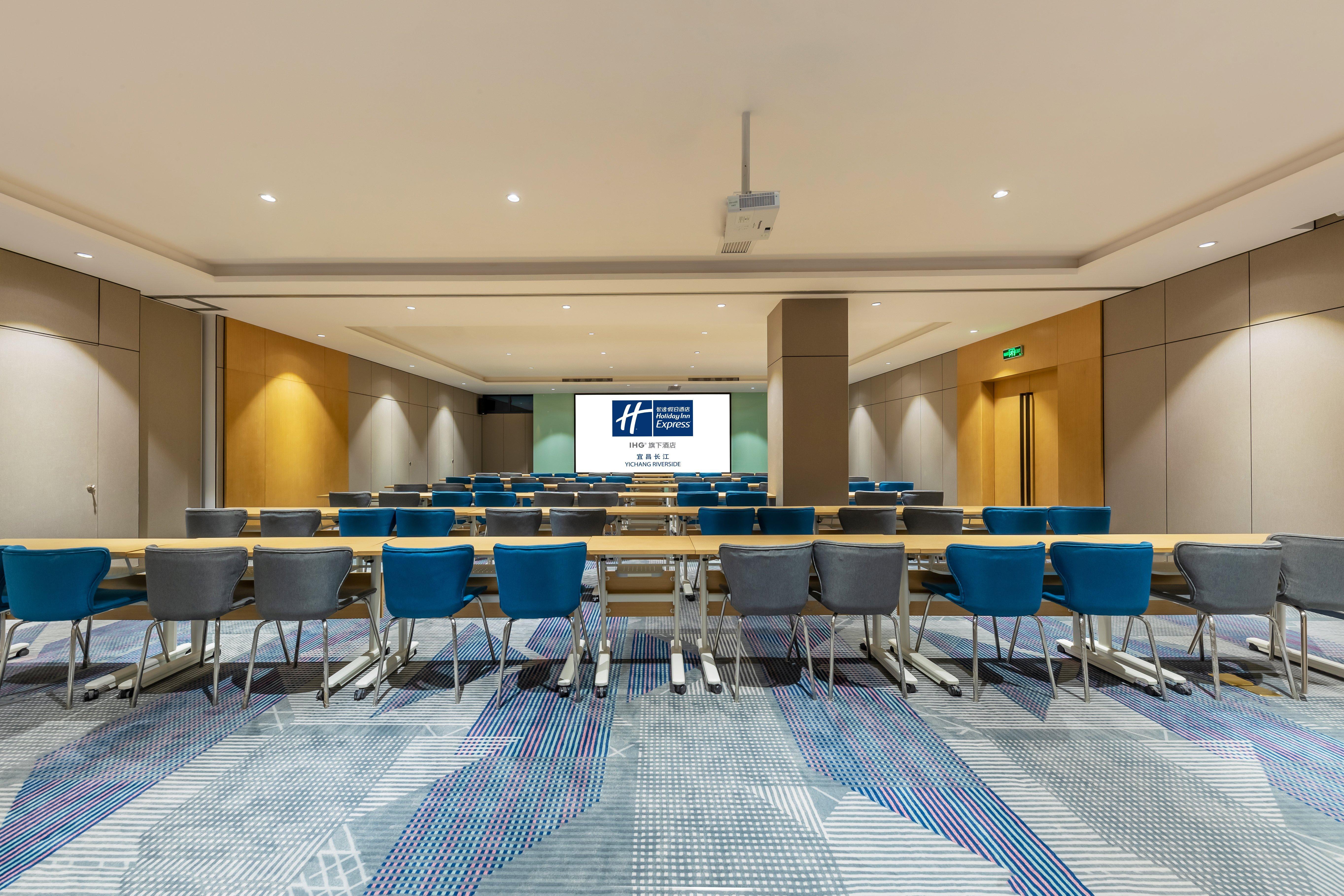 Holiday Inn Express Yichang Riverside By Ihg Buitenkant foto